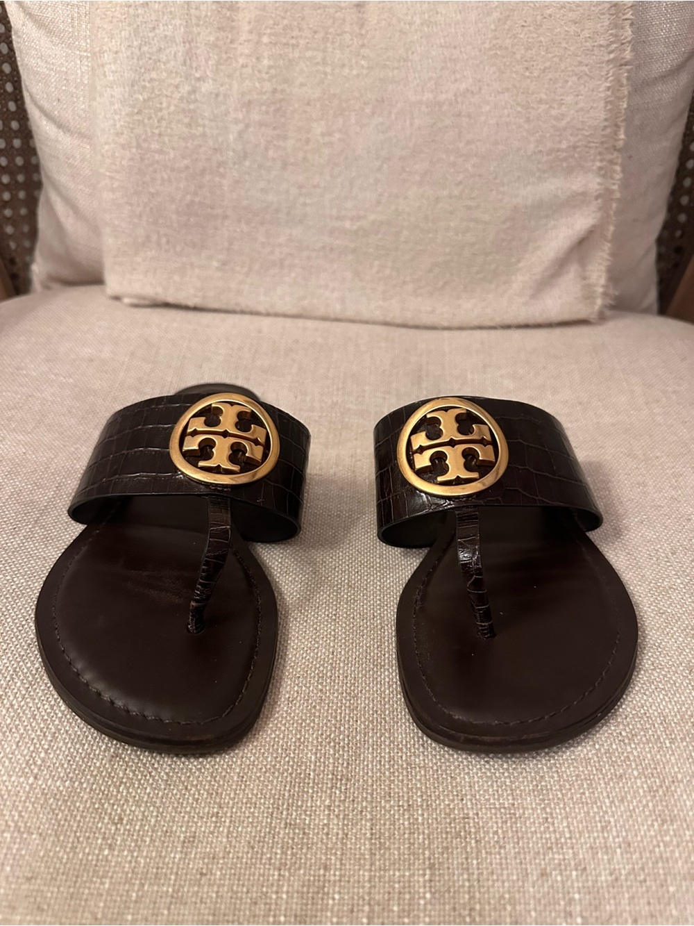 Tory Burch Dark Brown Croc-Embossed Leather Thong Sandals with Gold Logo